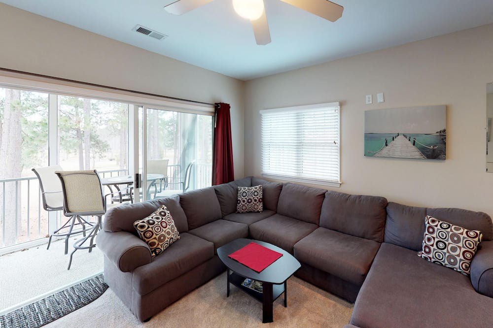 Photo of Livingroom in Sea Trail