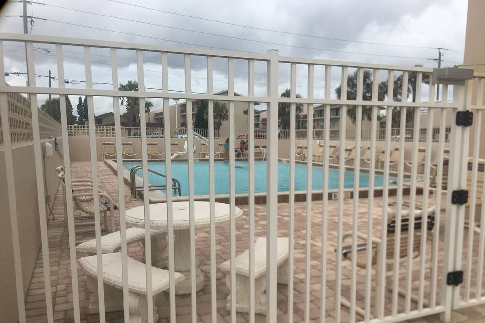 Photo of Outdoor in Cedar Lane