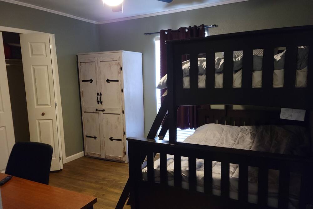 Photo of Bedroom in North San Antonio - SAT