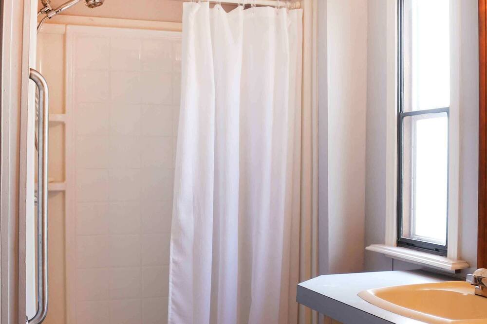 Photo of Bathroom in Cotton Gin