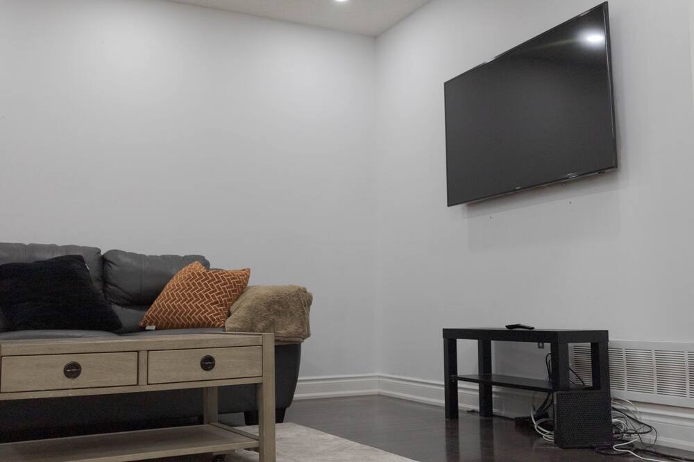 Photo of Livingroom in Mount Pleasant
