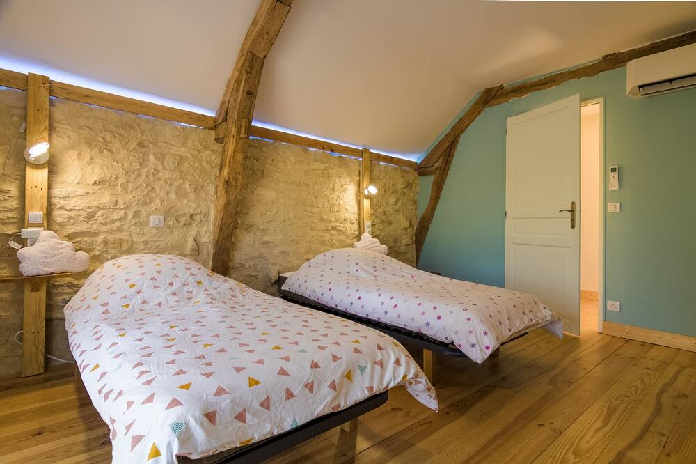 Photo of Bedroom in Mayrac