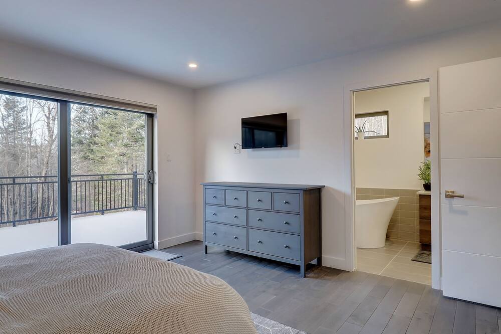 Photo of Bedroom in Bromont