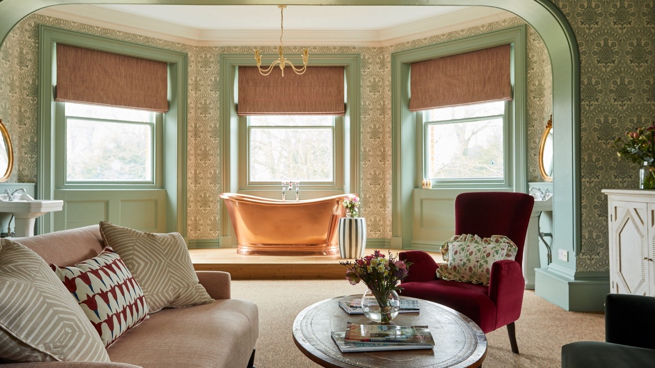 Photo of Others in Elcot