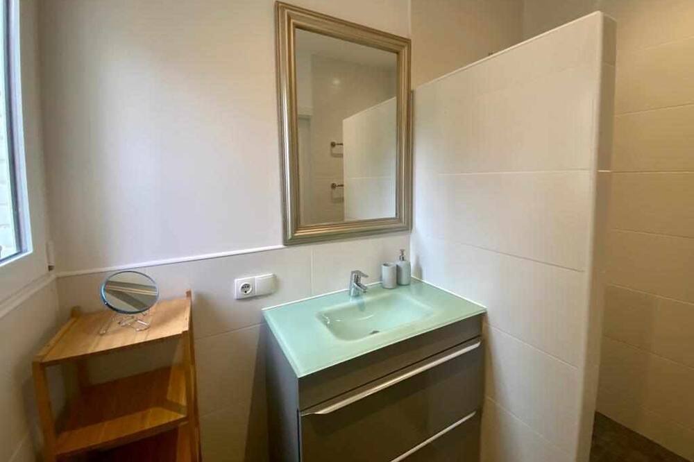 Photo of Bathroom in Les Tres Cales