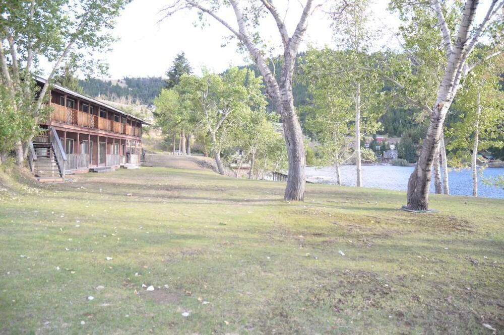 Photo of Outdoor in Salmon