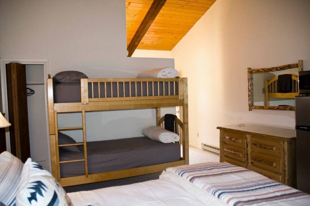 Photo of Bedroom in Salmon