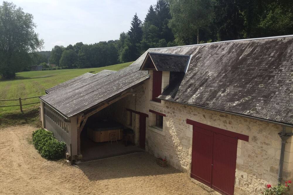 Photo of Outdoor in Les Essards