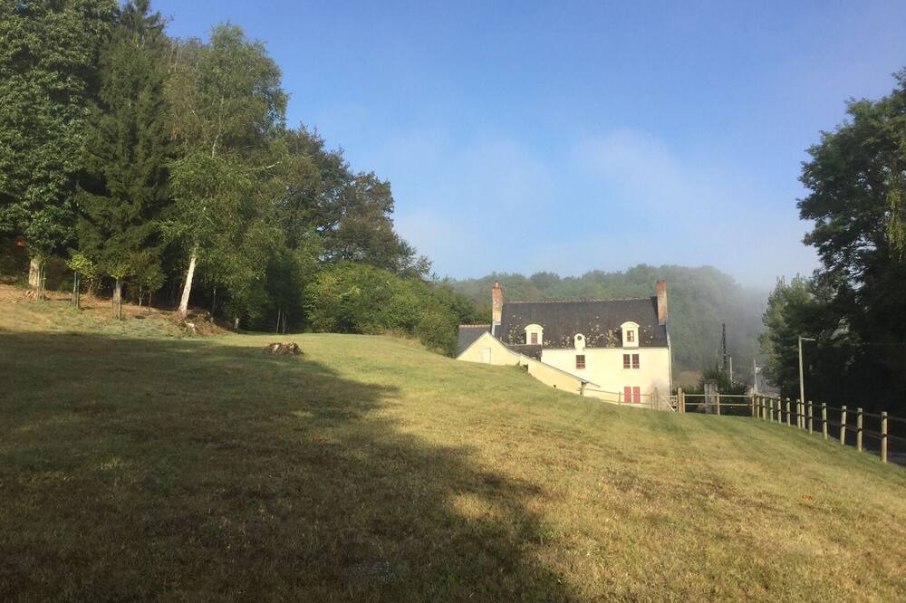 Photo of Outdoor in Les Essards