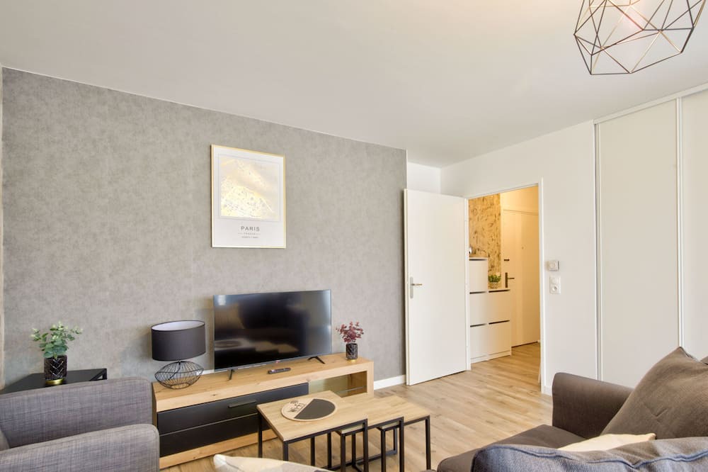 Photo of Livingroom in Cachan