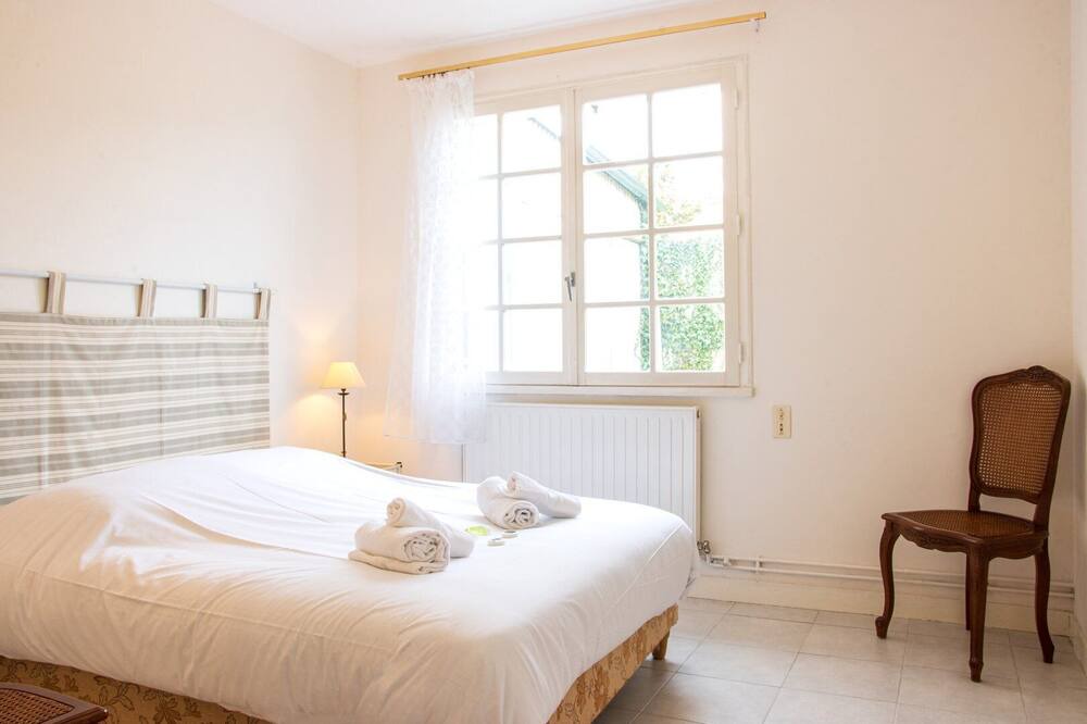 Photo of Bedroom in Migne-Auxances