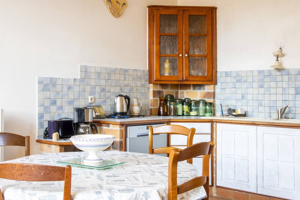 Photo of Kitchen in Saint-Benoit