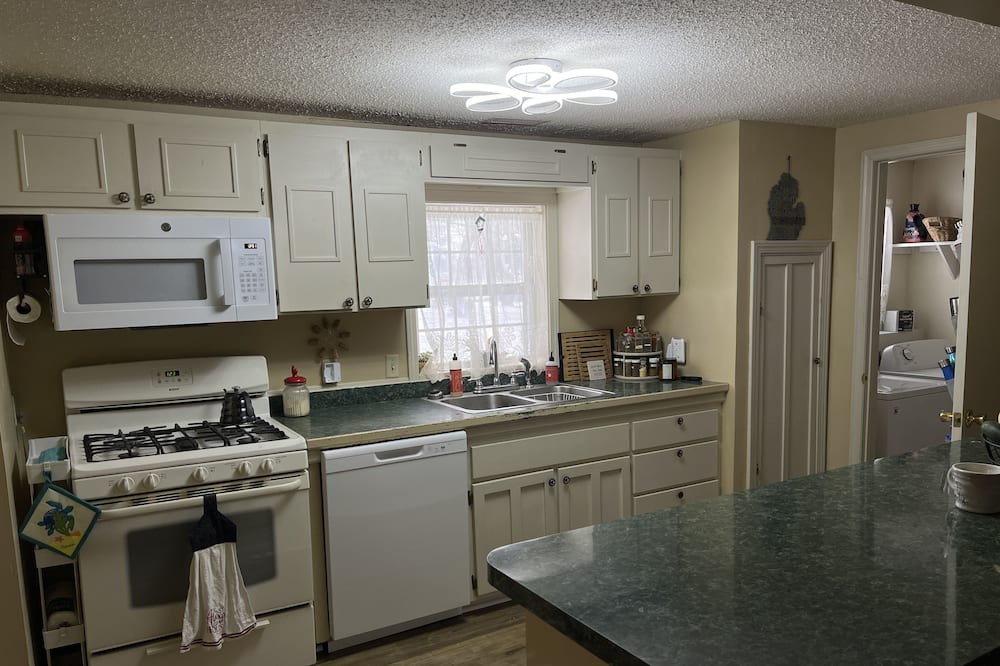 Photo of Kitchen in Willow Springs