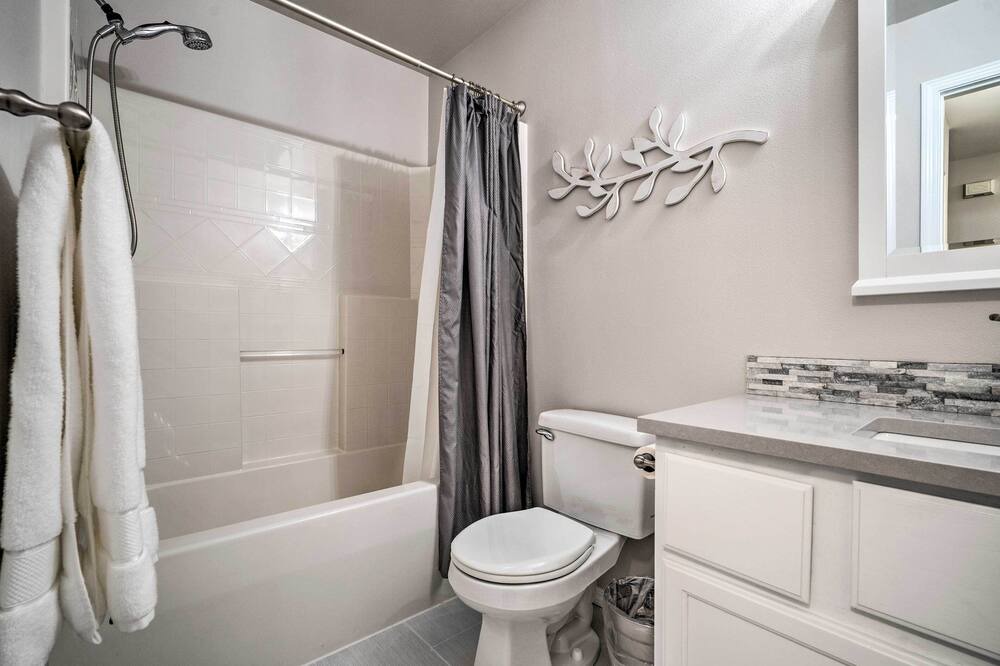 Photo of Bathroom in East Wenatchee