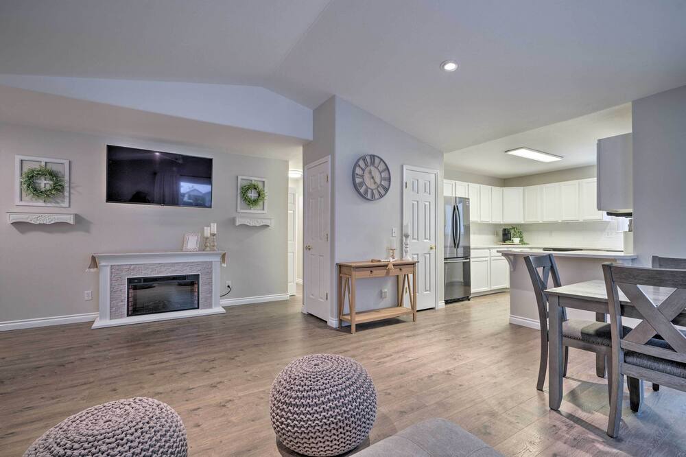 Photo of Livingroom in East Wenatchee