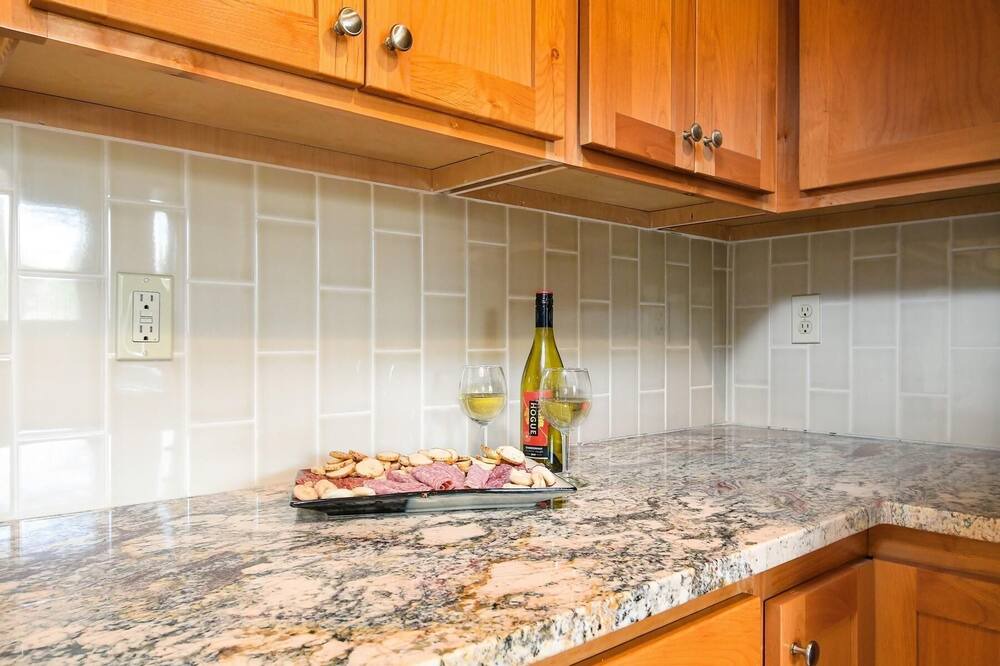 Photo of Kitchen in Northwest Vancouver