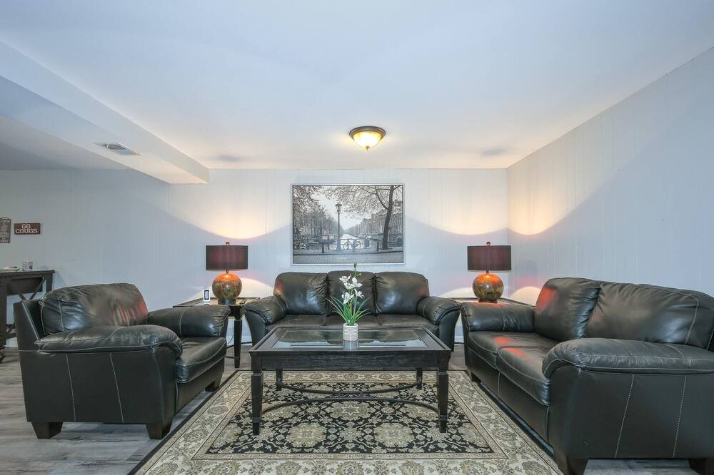 Photo of Livingroom in Northwest Vancouver