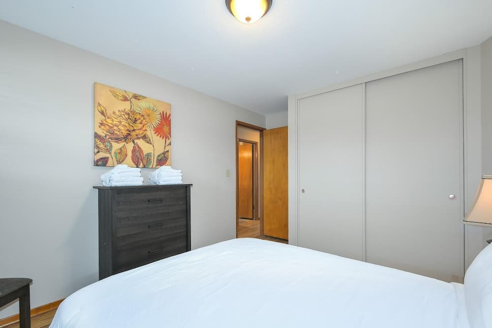 Photo of Bedroom in Northwest Vancouver