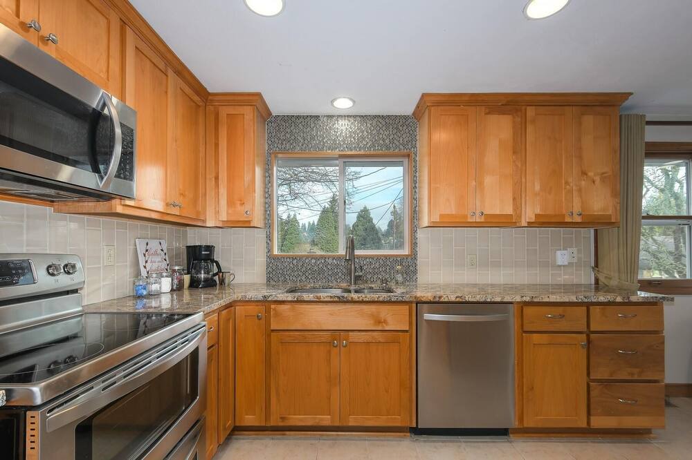 Photo of Kitchen in Northwest Vancouver