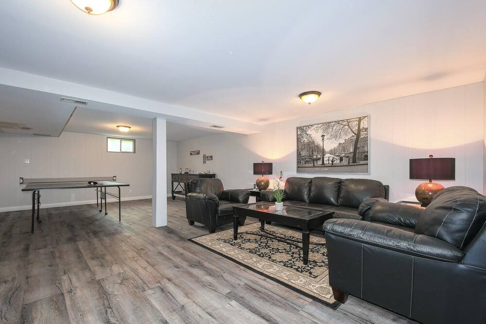 Photo of Livingroom in Northwest Vancouver