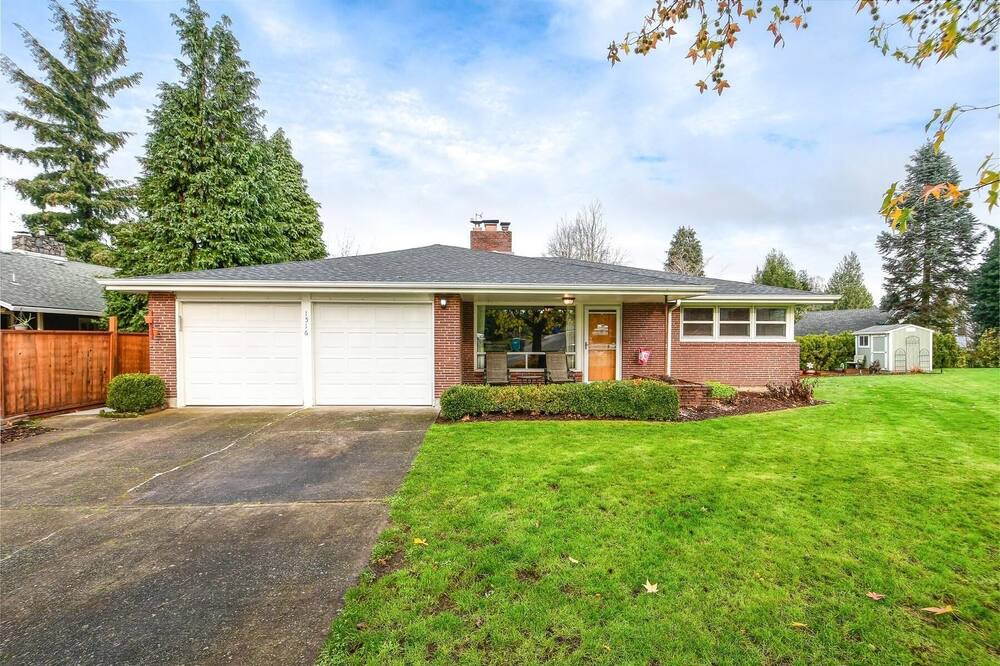 Photo of Outdoor in Northwest Vancouver