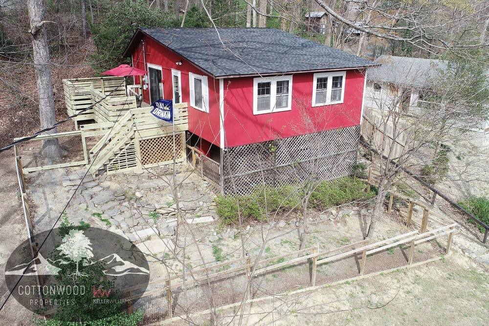 Photo of Others in Chimney Rock