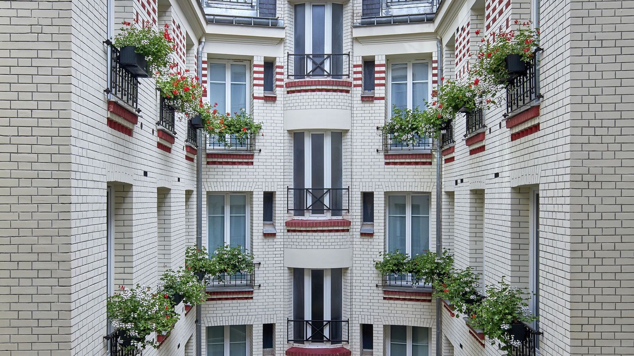 Photo of Buildings in Quartier de la Salpetriere