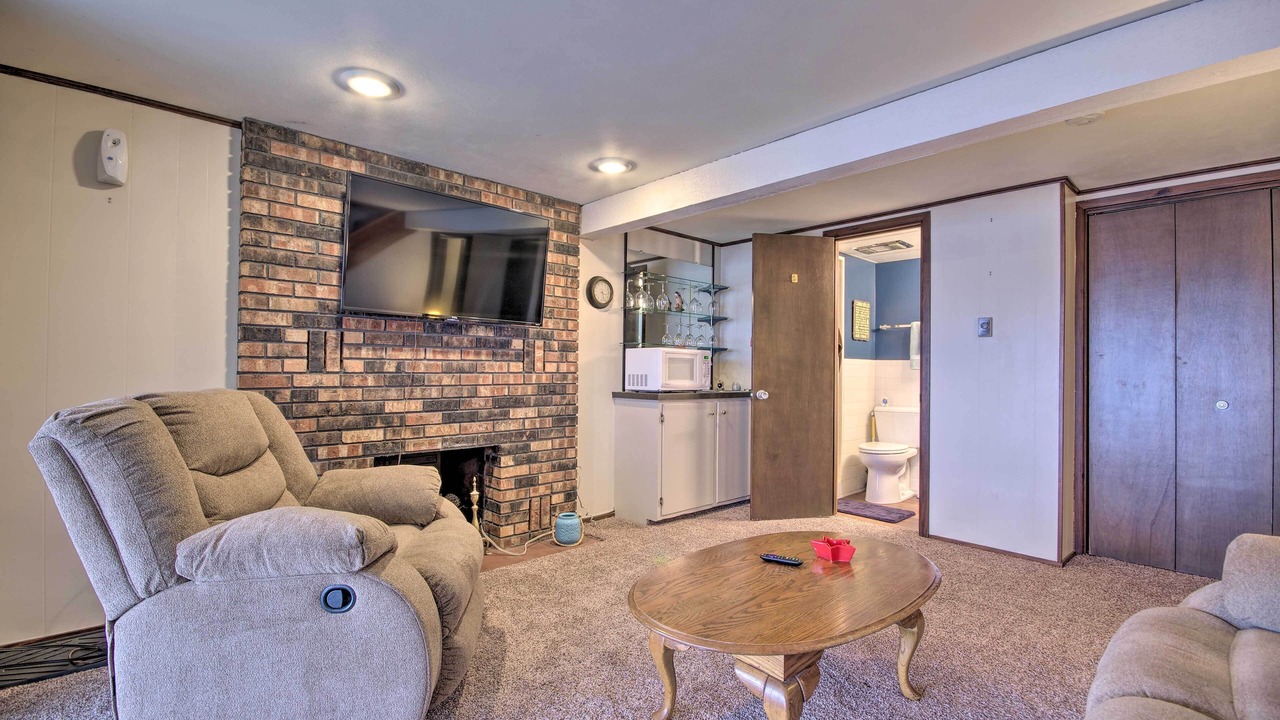 Photo of Livingroom in Sunrise Beach