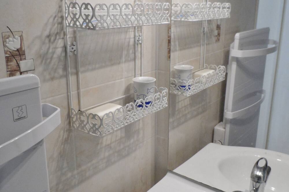Photo of Bathroom in Villers-sur-Mer