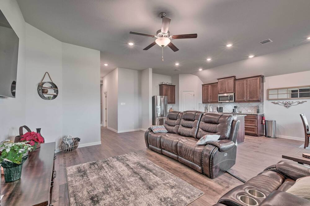 Photo of Bedroom in Burleson