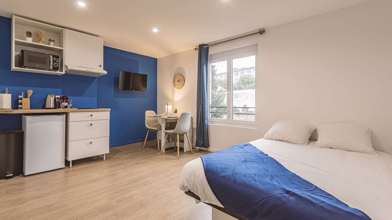 Photo of Bedroom in Chalons-en-Champagne