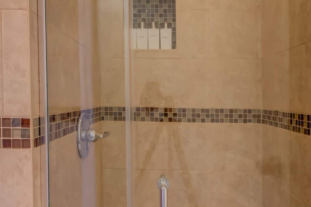 Photo of Bathroom in Elmont