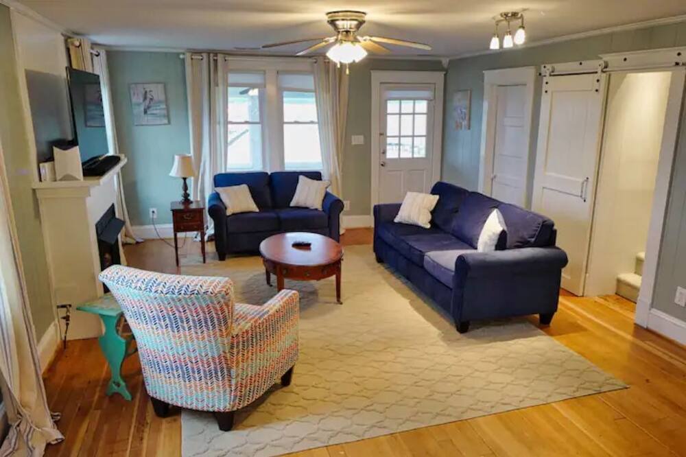 Photo of Livingroom in Sharps