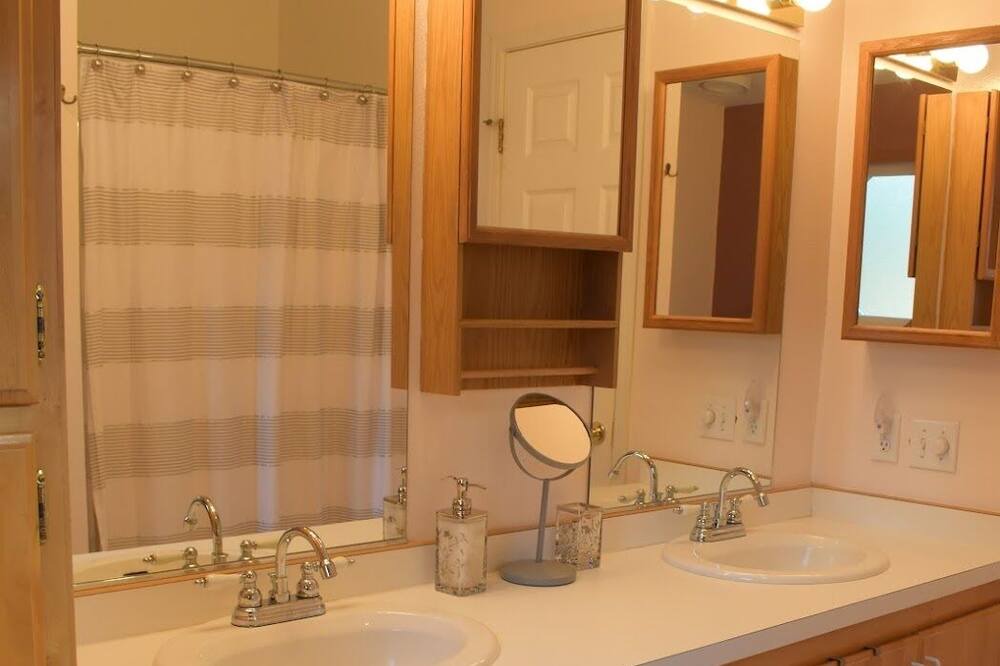 Photo of Bathroom in Westfir