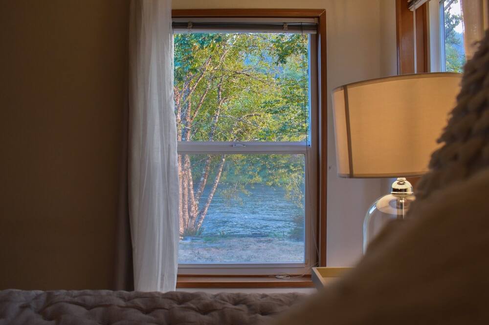 Photo of Bedroom in Westfir