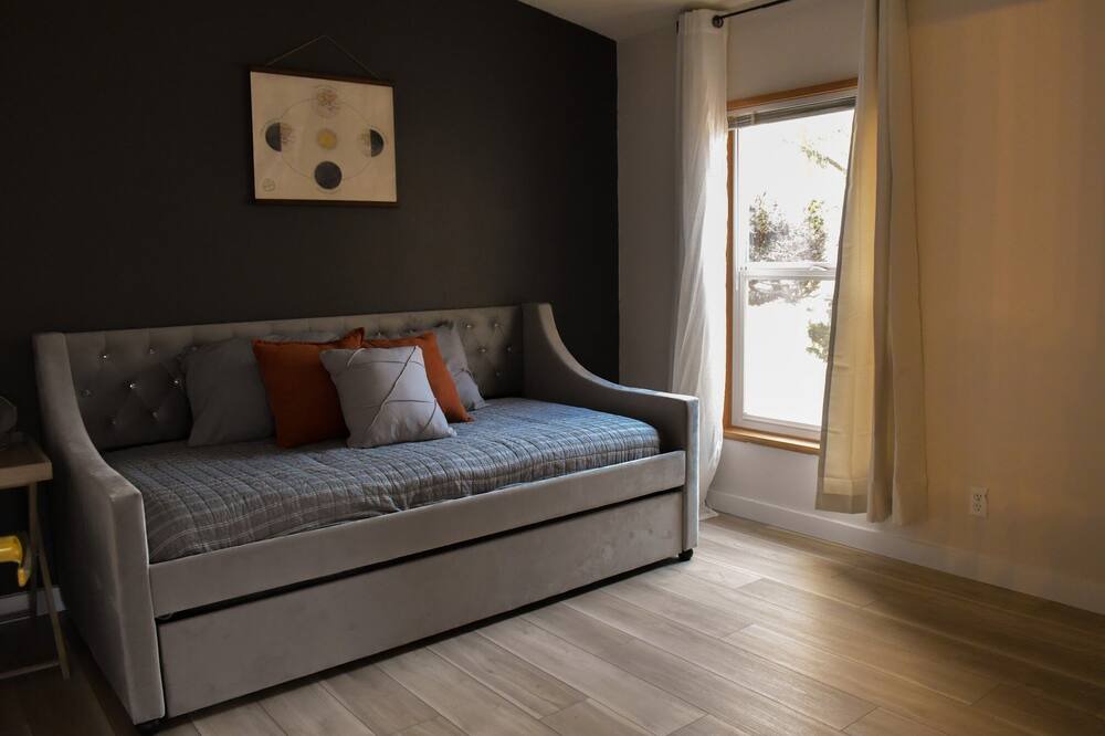 Photo of Livingroom in Westfir