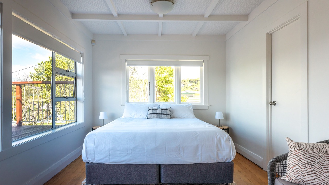 Photo of Others in Surfdale