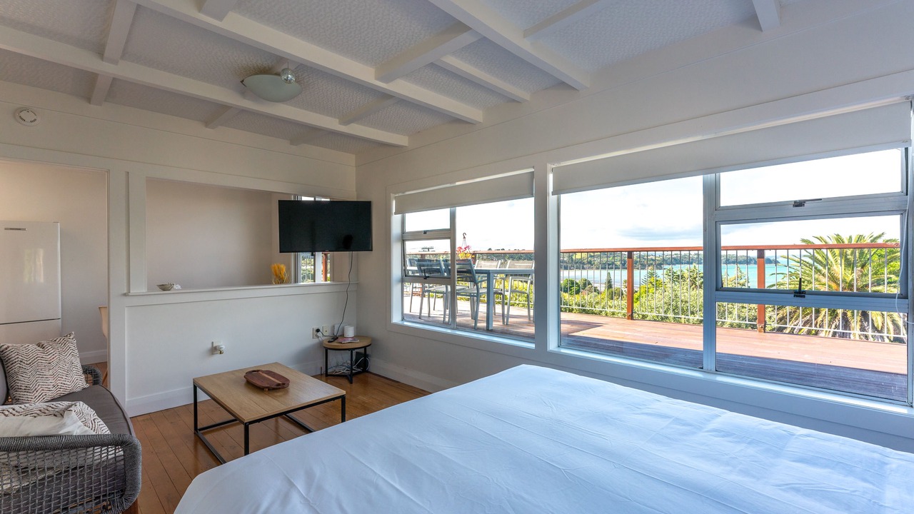 Photo of Others in Surfdale