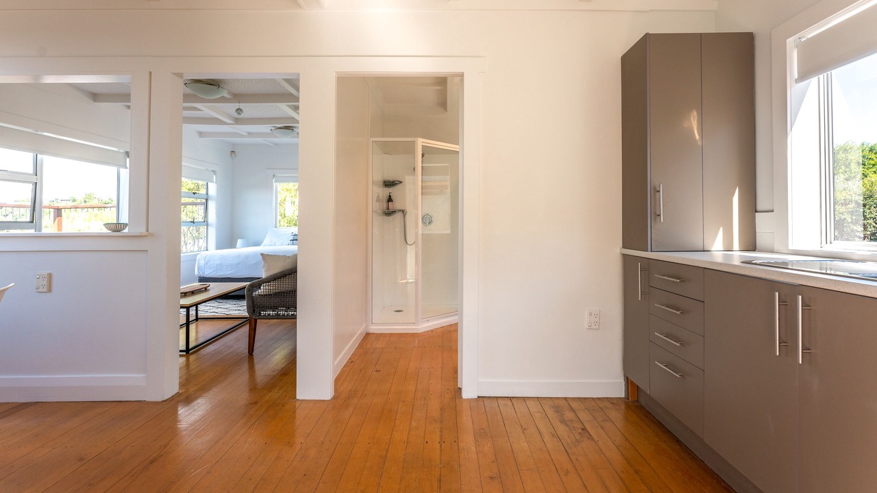 Photo of Others in Surfdale