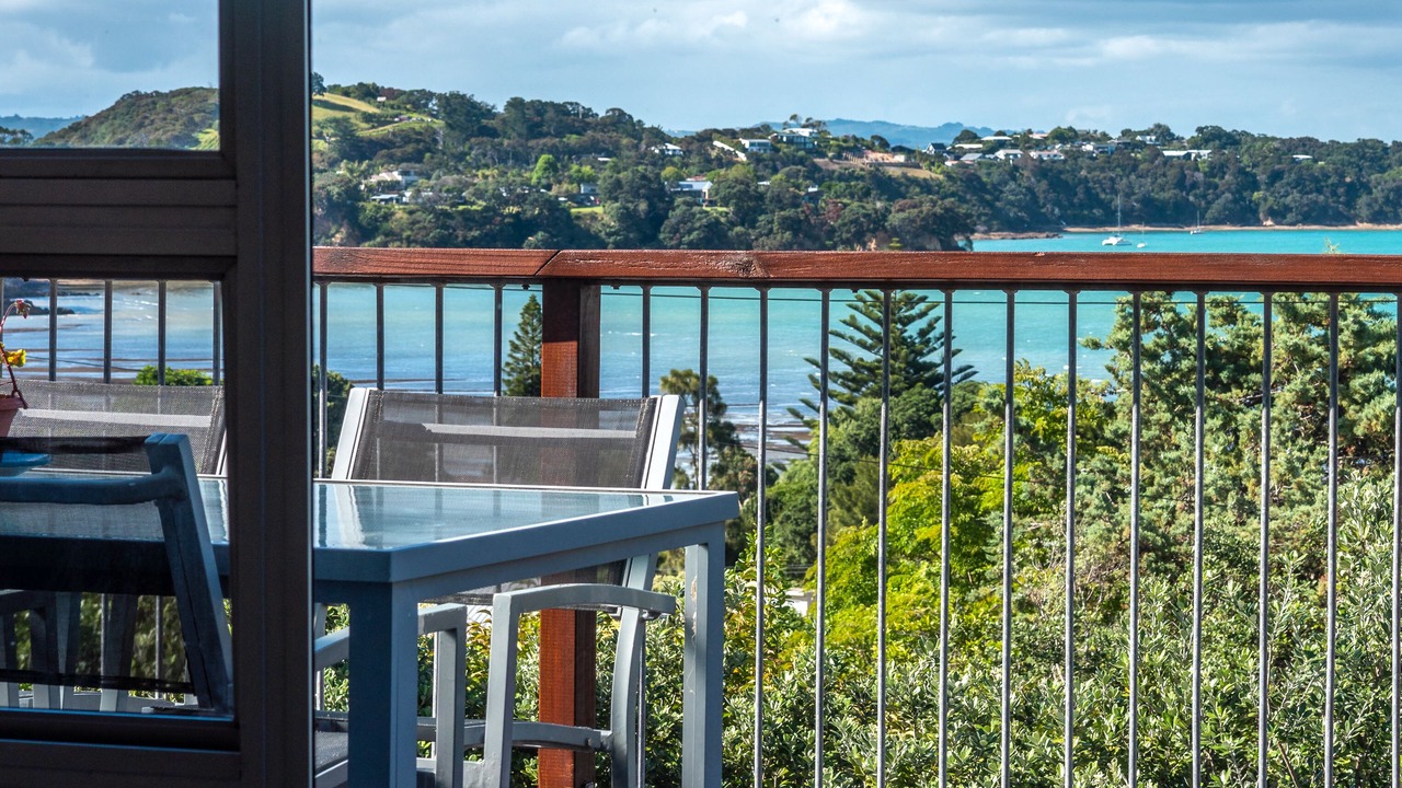 Photo of Others in Surfdale