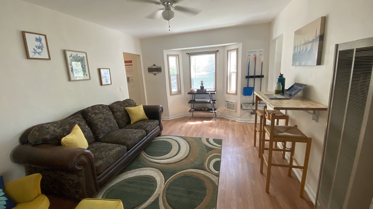 Photo of Livingroom in Old North Sacramento