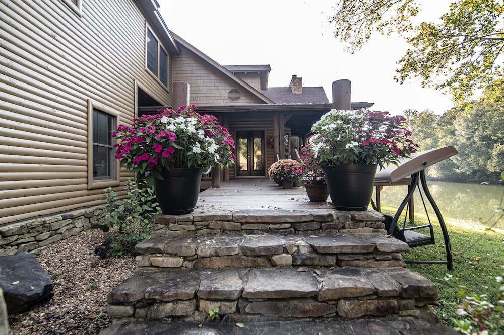 Photo of Outdoor in Silver Creek