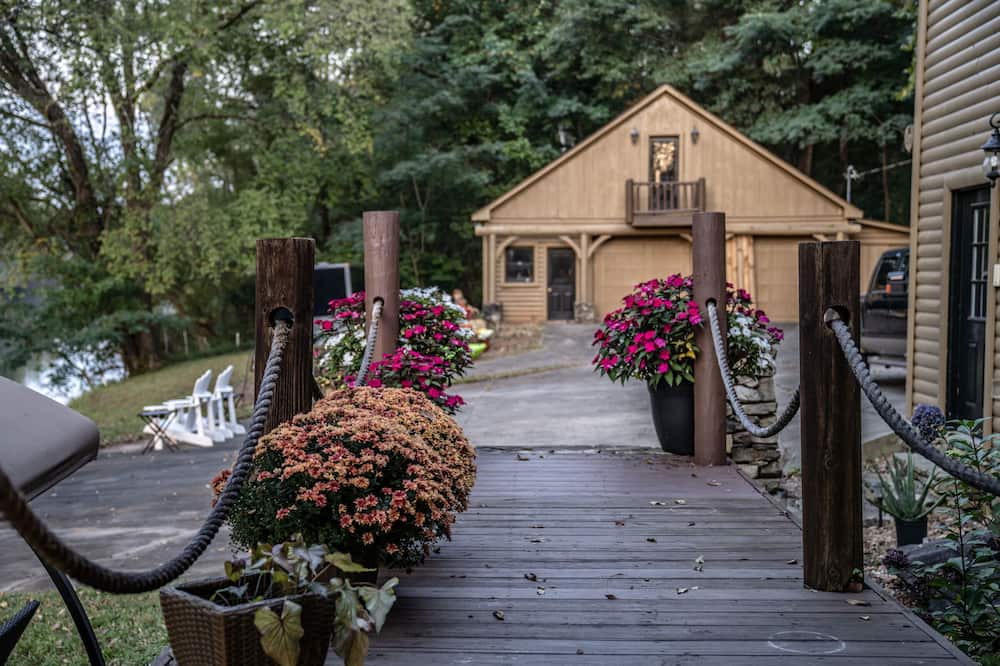 Photo of Outdoor in Silver Creek