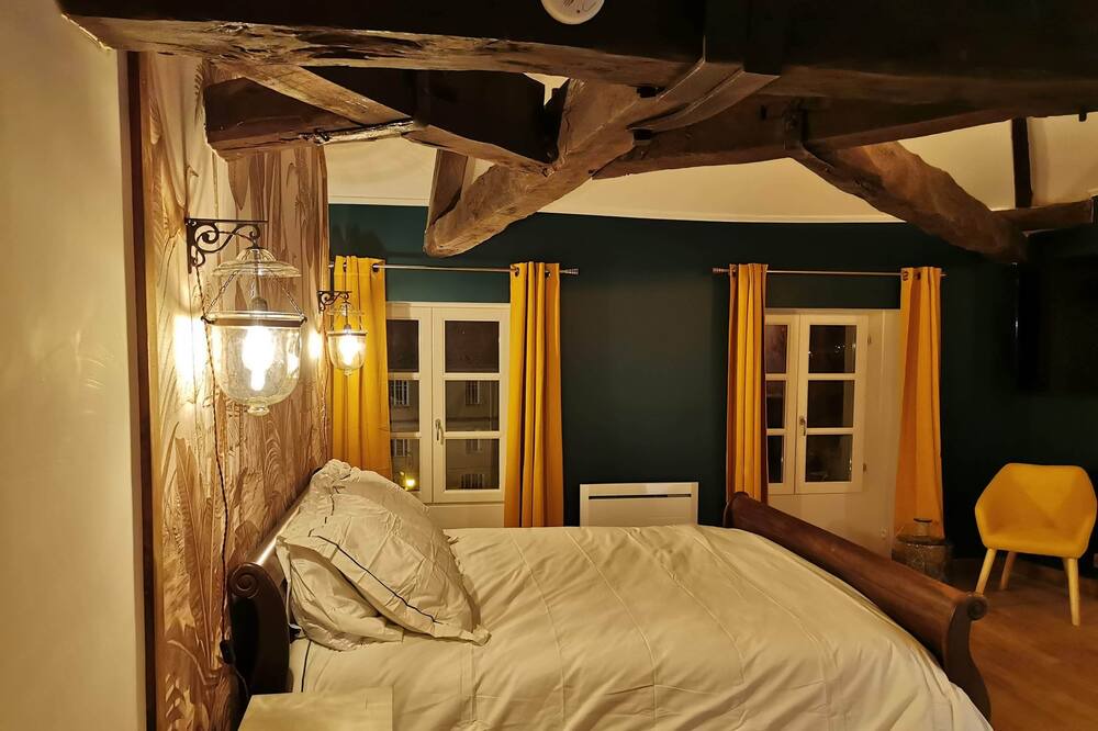 Photo of Bedroom in Confolens