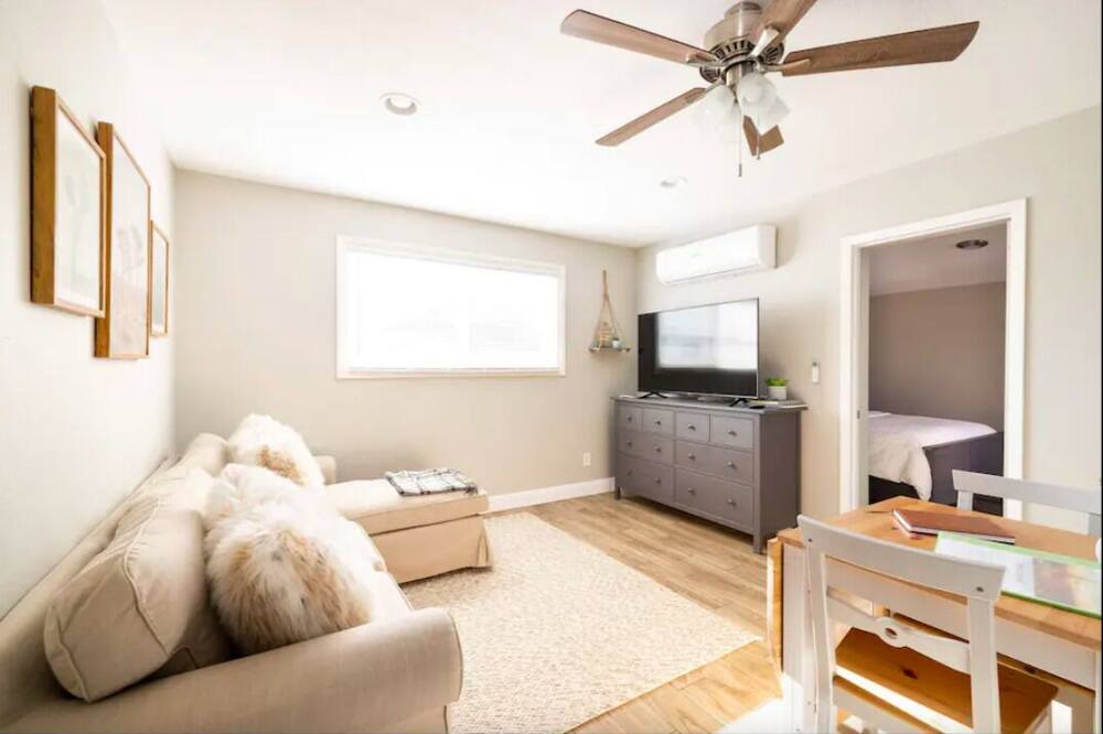 Photo of Livingroom in Tempe