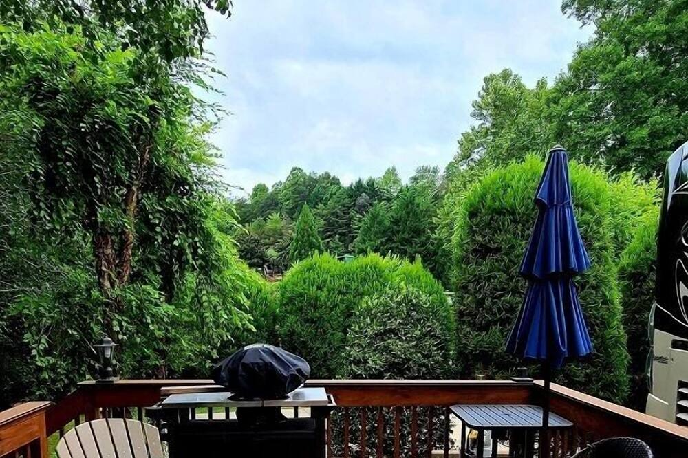Photo of Patio Balcony in Lake Lure