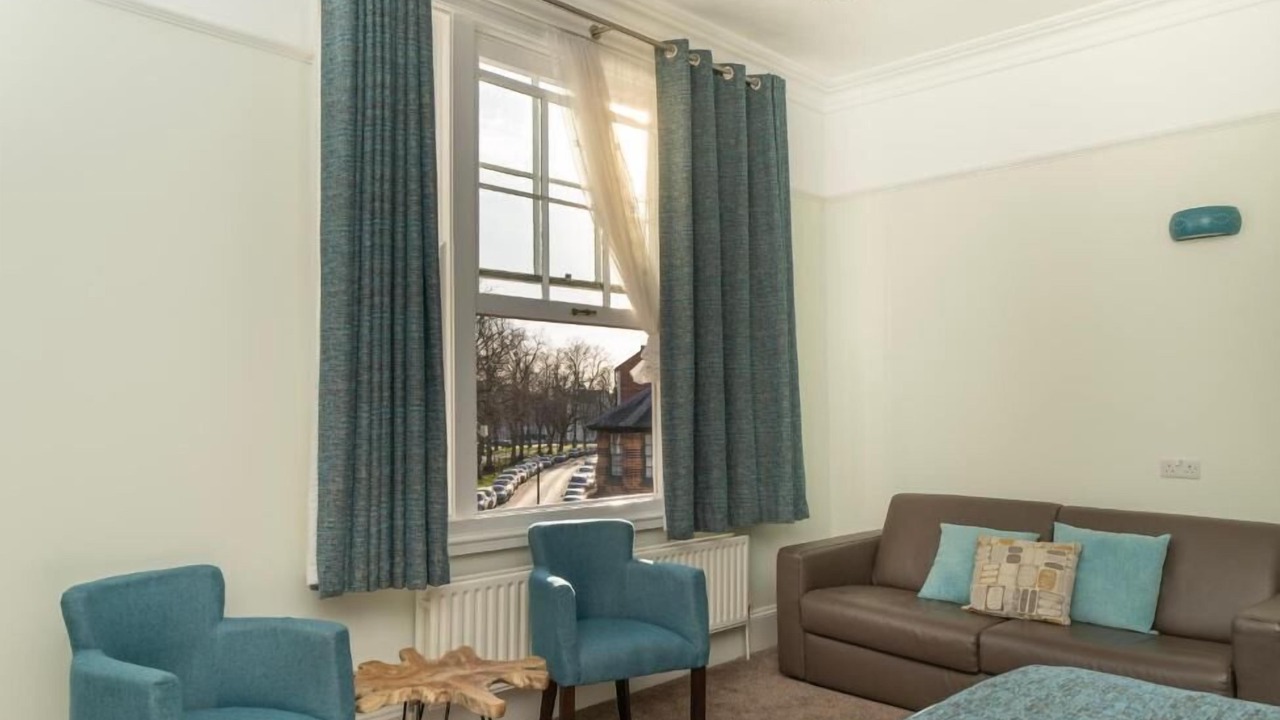 Photo of Livingroom in Leamington Spa