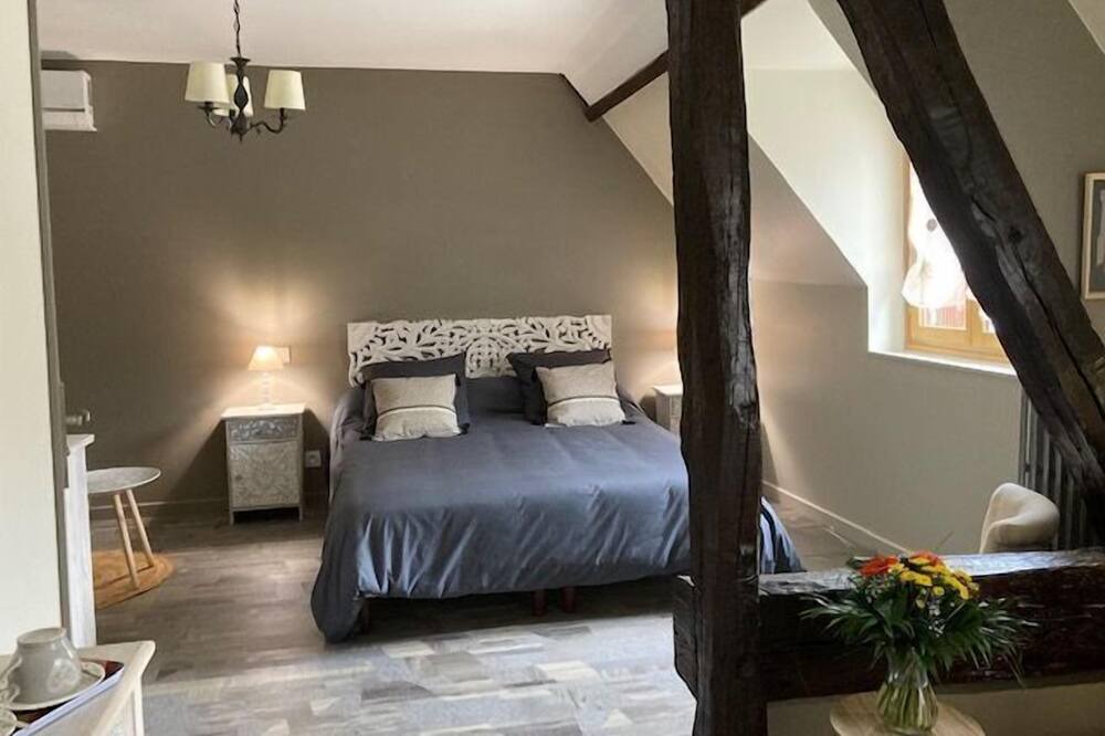 Photo of Bedroom in Poce-sur-Cisse