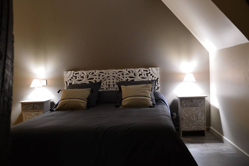 Photo of Bedroom in Poce-sur-Cisse