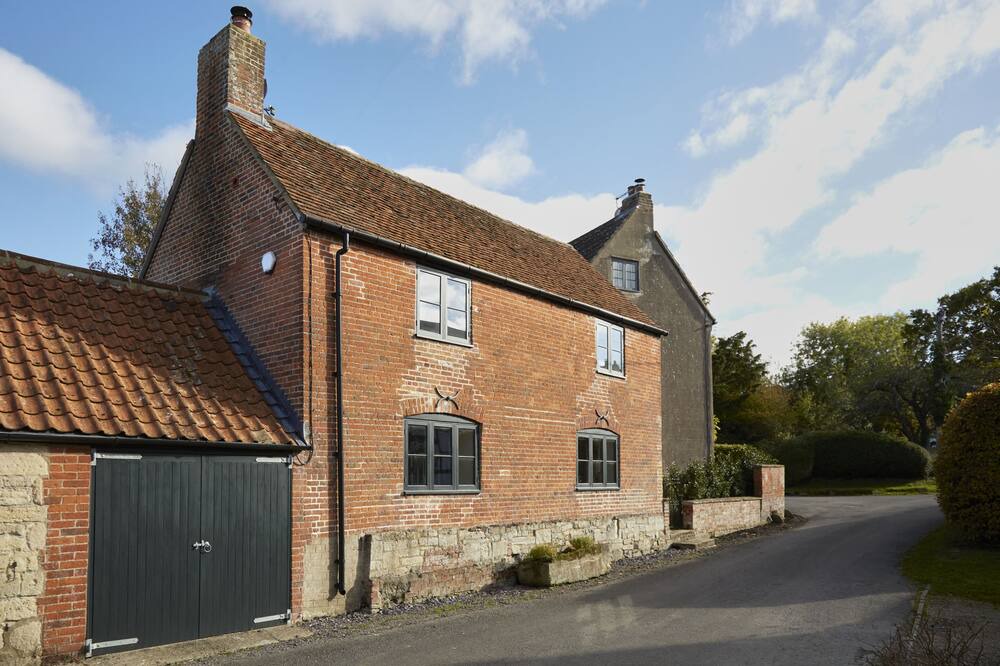 Photo of Outdoor in Edington